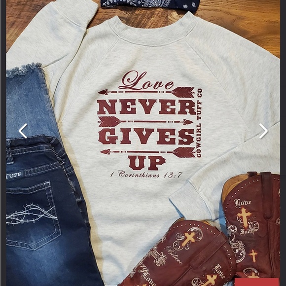 Cowgirl Tuff Love Never Gives Up Women’s Crewneck in Wine Color - Picture 4 of 11